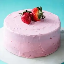 Paradise Strawberry Cake Half Kgs