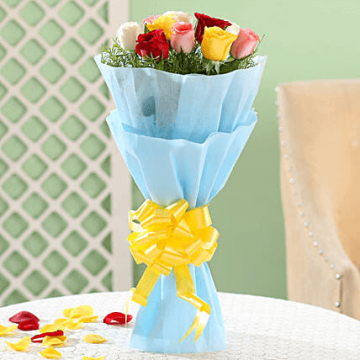 12 Assorted Roses Romantic Bouquet