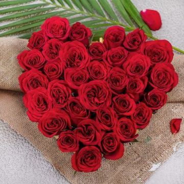 35 Red Roses Hearty Blooms