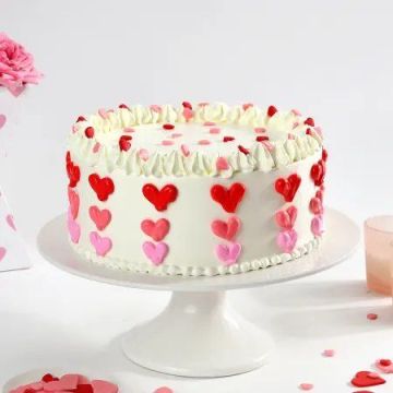 Appealing Valentines Cake Half Kg