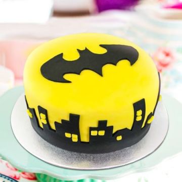 Batman Fondant Cake 1 Kg
