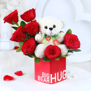 Big Bear Hug with 6 Roses