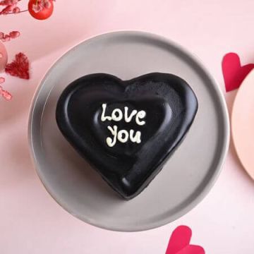 Drizzle Chocolate Truffle Heart Shaped Cake Half Kg