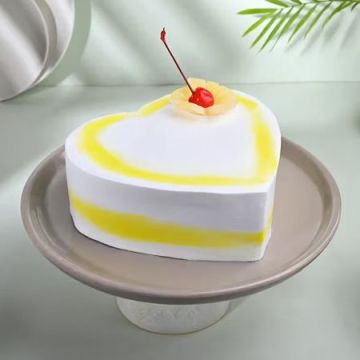 Eggless Heartthrob Pineapple Cake Half Kg