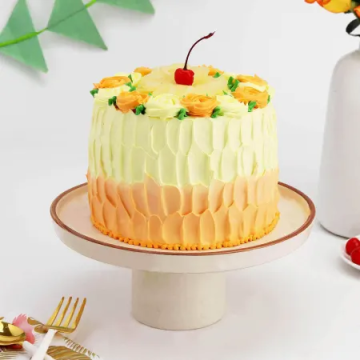 Eggless Lovely Creamy Pineapple Cake Half Kg