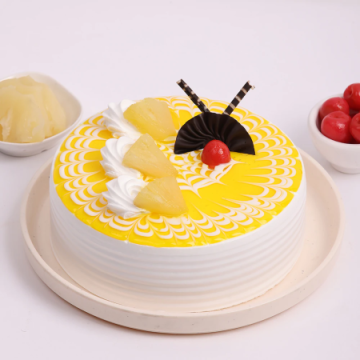 Eggless Rendering Bliss Pineapple Cake Half Kg