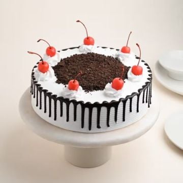 Eggless Swirls Black Forest Cake Half Kg