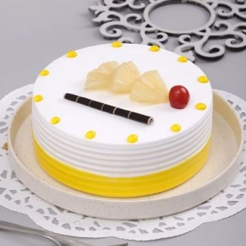 Eggless Symphony Pineapple Cake Half Kg