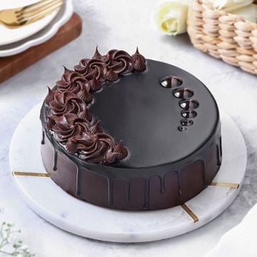 Eggless Tantalizing Chocolate Truffle Cake Half Kg