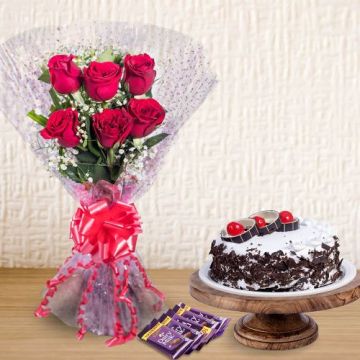Eggless Half Kgs Black Forest Cake with 6 Red Roses Bunch and 5 Chocolates