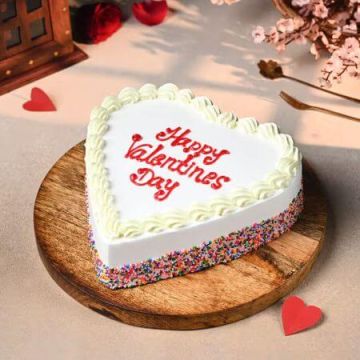 Happy Valentines Day Heart Shaped Cake Half Kg