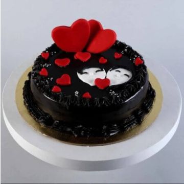 Love Twist Celebration Chocolate Cake Half Kg