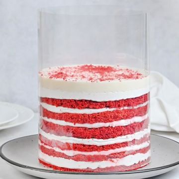 Luscious Red Velvet Pull Me Up Cake 1 Kg