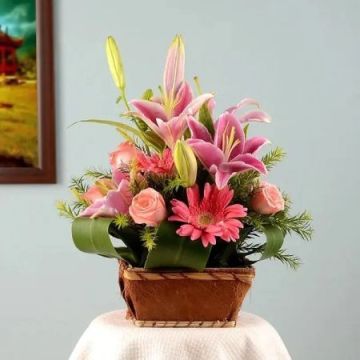 Sumptuous Mix Flowers Basket