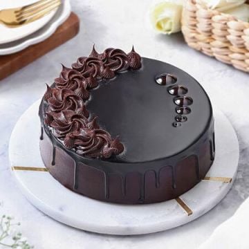 Tantalizing Chocolate Truffle Cake Half Kg