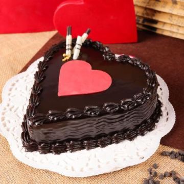 Tiny Heart Chocolate Truffle Cake Half Kg
