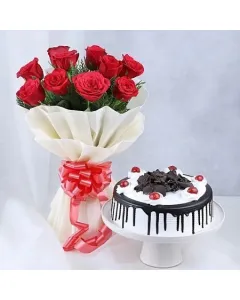 Delicious Black Forest Cake Half Kg with 6 Red Roses Bunch