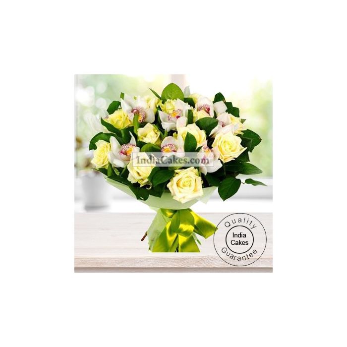 Bunch of 12 Roses and 4 Orchids Bunch of 12 Roses and 4 Orchids