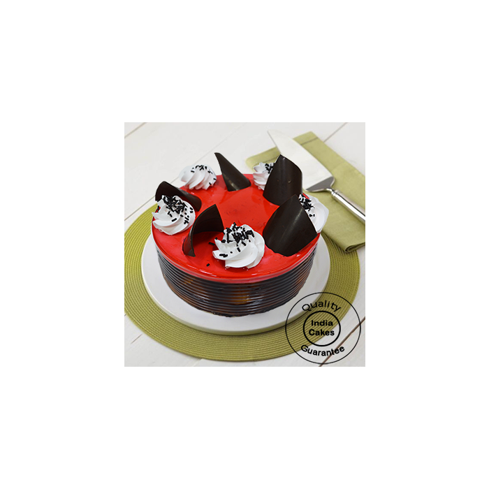 Choco Cream Strawberry Cake Half Kg