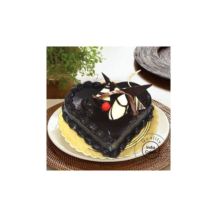 Chocolate Truffle Cake 1 Kg Heart Shape Chocolate Truffle Cake 1 Kg Heart Shape