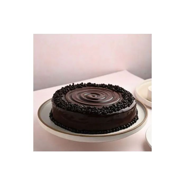 Eggless Luscious Choco Chip Cake Eggless Luscious Choco Chip Cake
