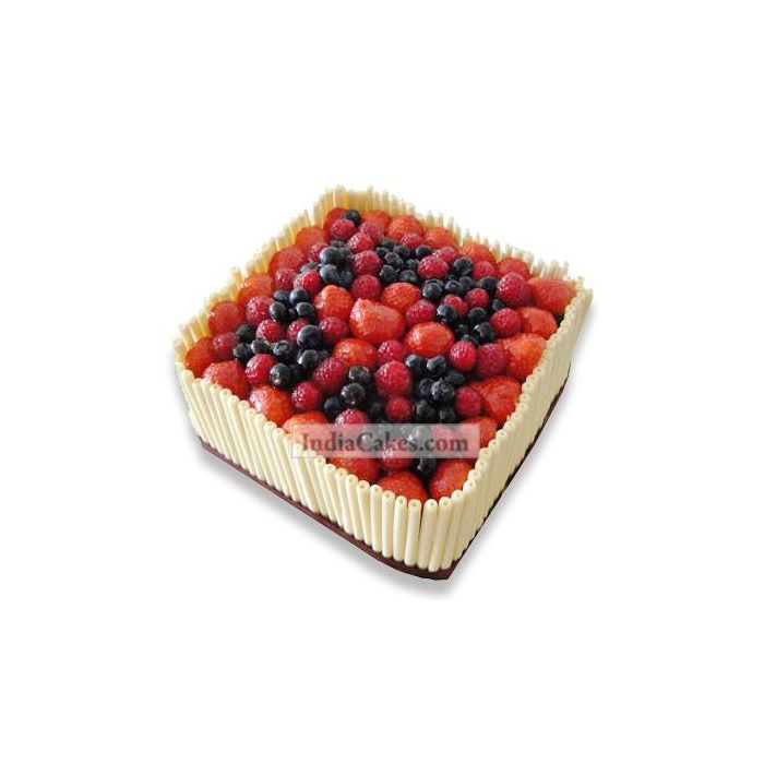 2.5 Kg Berry Cake