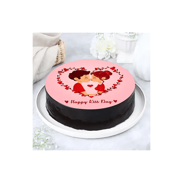Sweet Kisses Poster Cake Half Kg