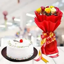 Delectable Vanilla Cake Half Kgs with 6 Mix Roses Bunch