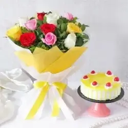 Pineapple Cake Half Kgs with 6 Mix Roses Bunch