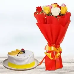 Yummy Pineapple Cake Half Kgs with 6 Mix Roses Bunch